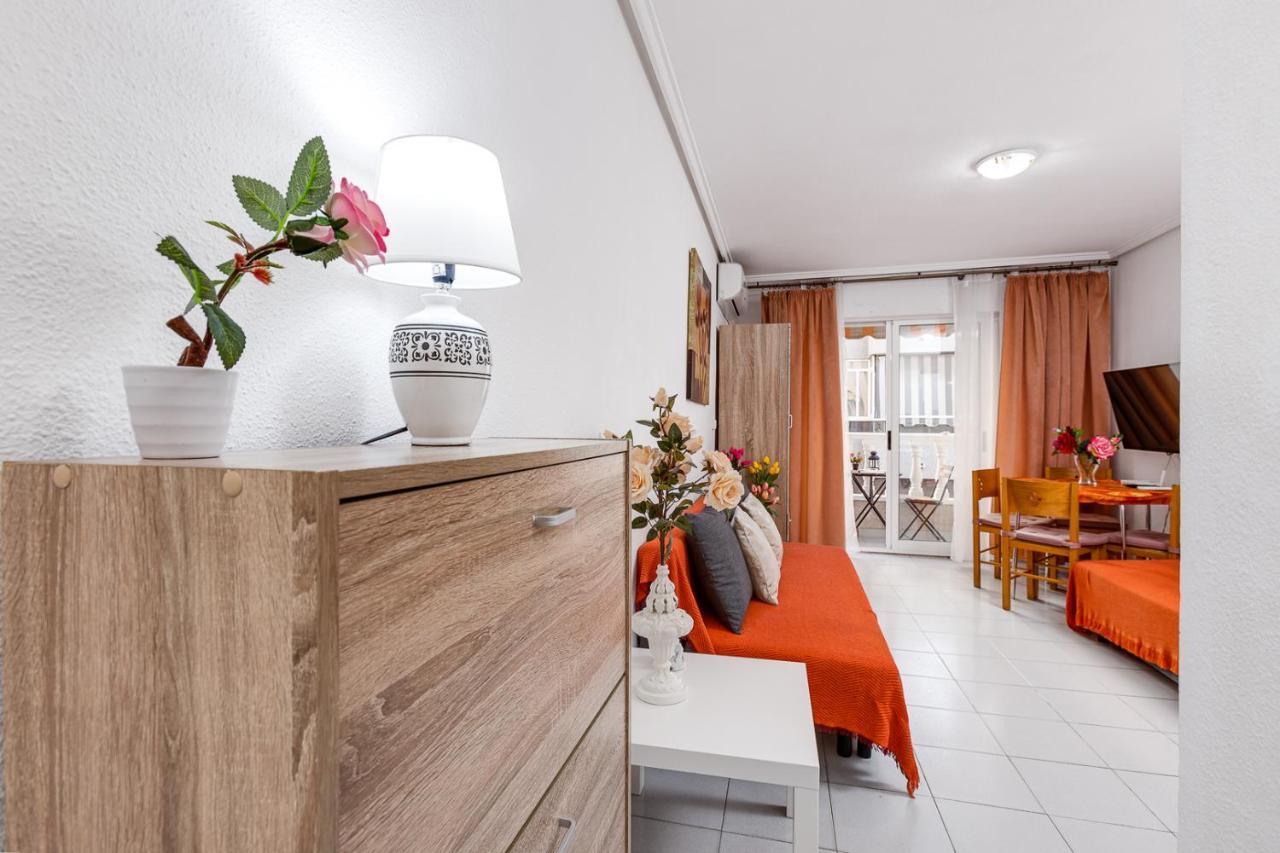 Apartment Studio Relax Almudena Torrevieja Ngoại thất bức ảnh