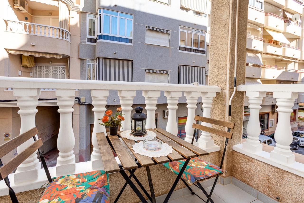 Apartment Studio Relax Almudena Torrevieja Ngoại thất bức ảnh